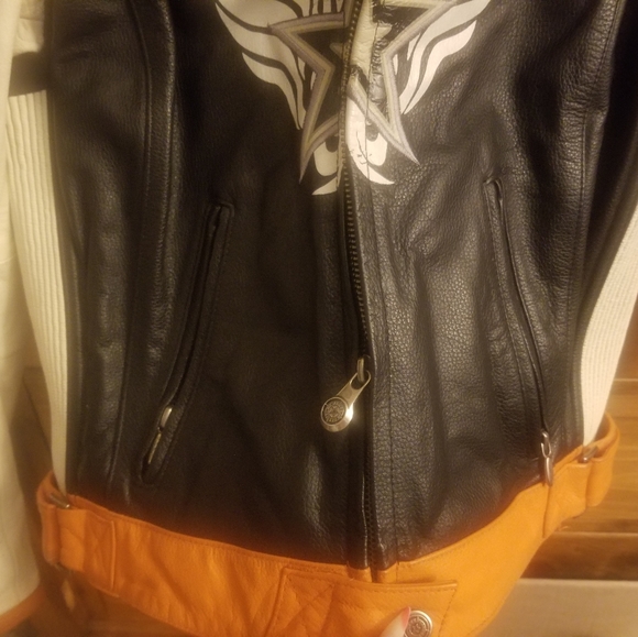 SOLD - Picture 4 of 9